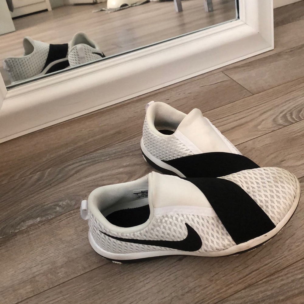 Nike Running Slip On Shoes Laceless